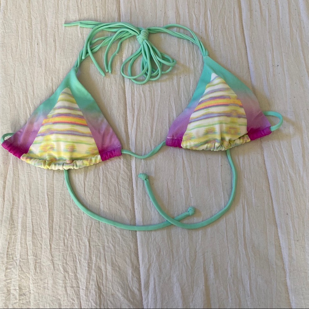Victoria's Secret Bikini Swimsuit Top Size Size S.